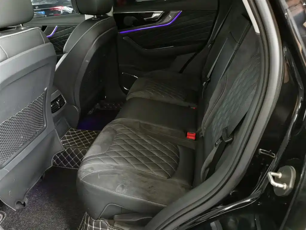 Hongqi HS5 2019 2.0T Intelligent Connected Flagship Edition фото 13