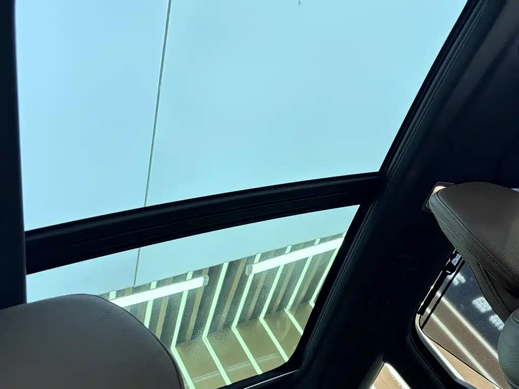 Фото 23 - Volvo V90