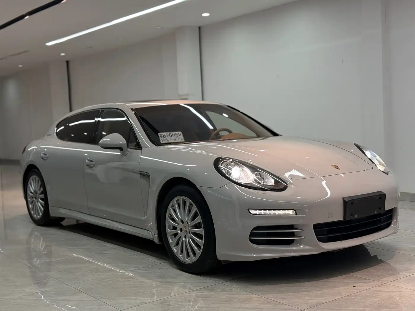 Porsche Panamera 2014 Panamera Executive 3.0T фото 3