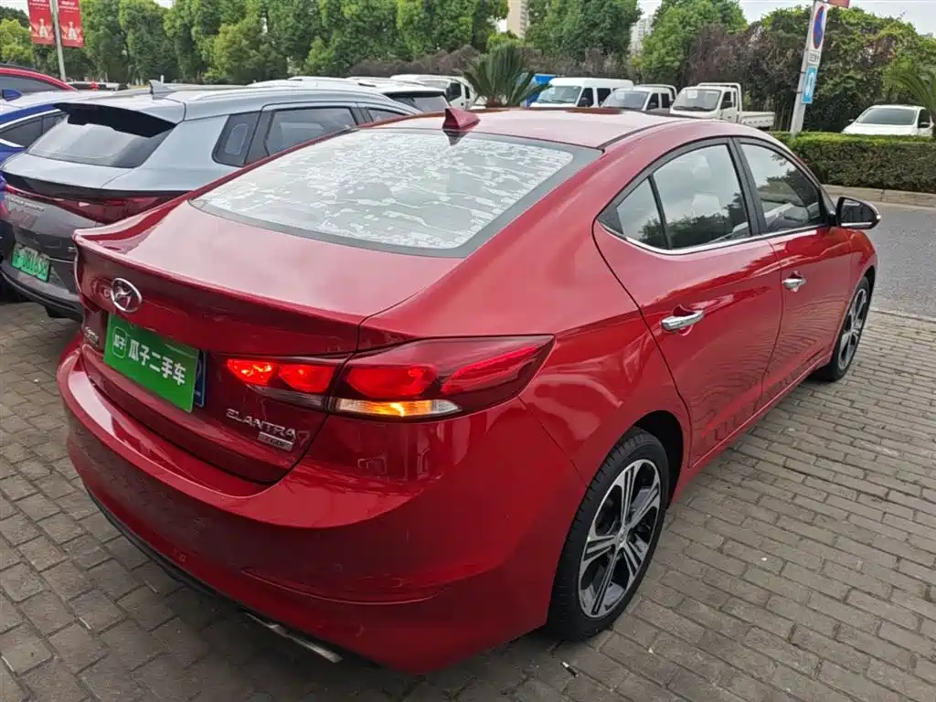 Hyundai Elantra 2018 1.4T DCT Dynamic·Vitality Model фото 7