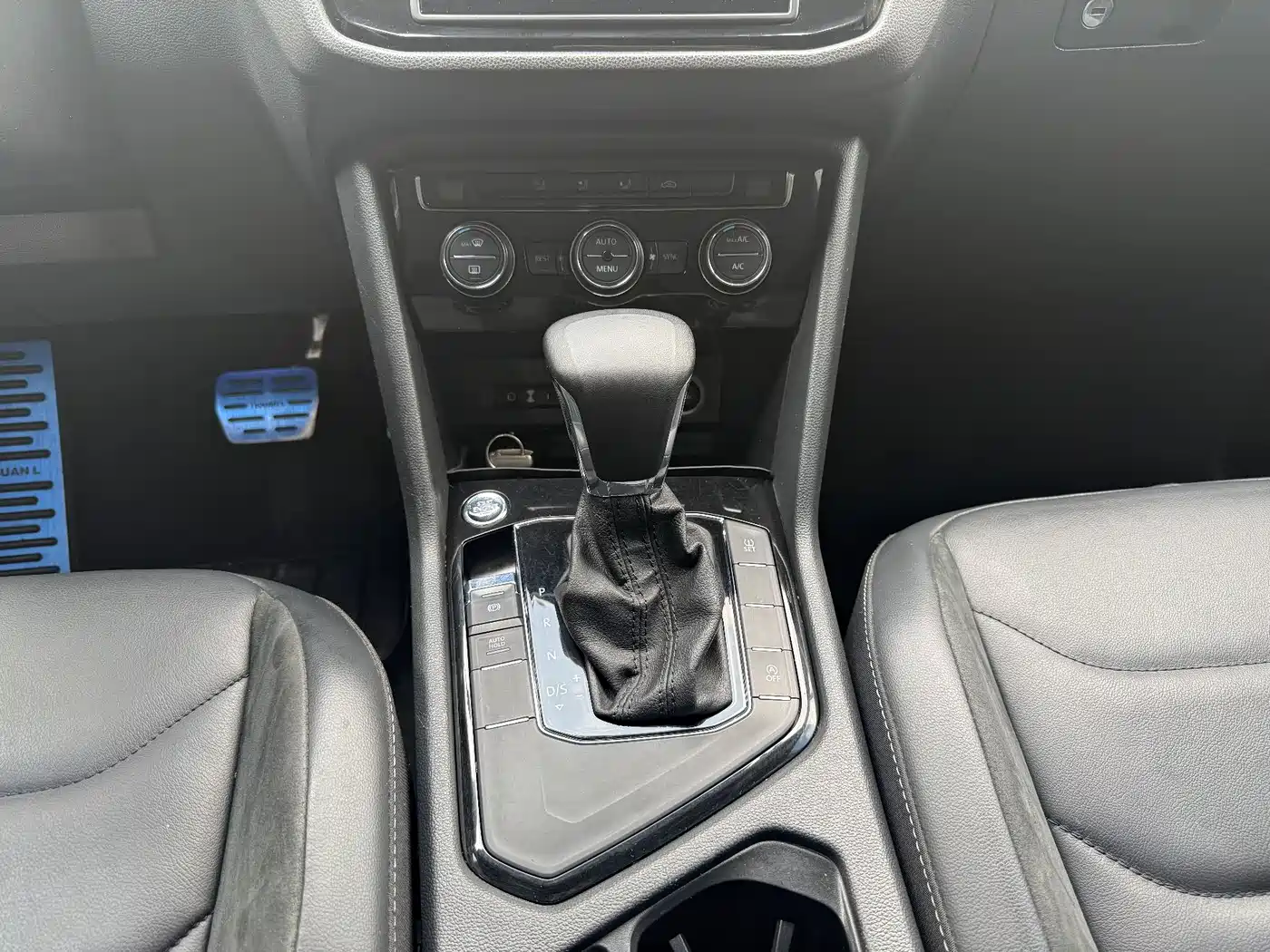 Volkswagen Tiguan L 2018 330TSI Automatic 2WD Comfort Edition фото 11