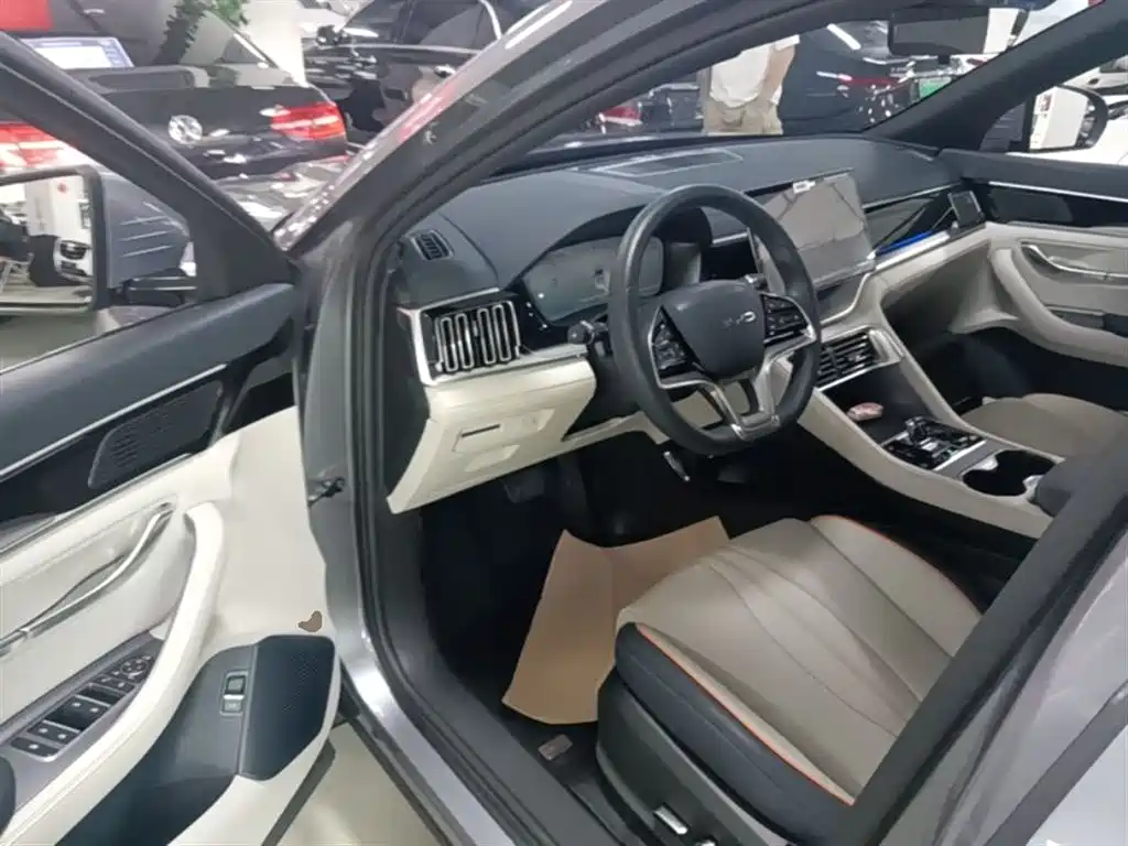 BYD Song PLUS PHEV 2023 Champion Edition DM-i 110KM Flagship PLUS фото 16