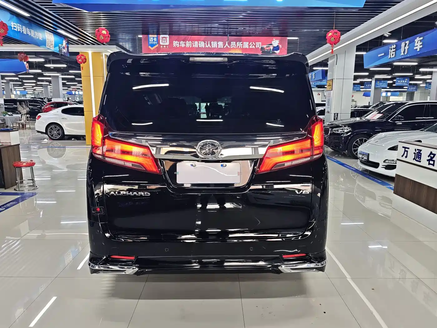 Toyota Alphard 2015 3.5L Luxury Edition фото 6