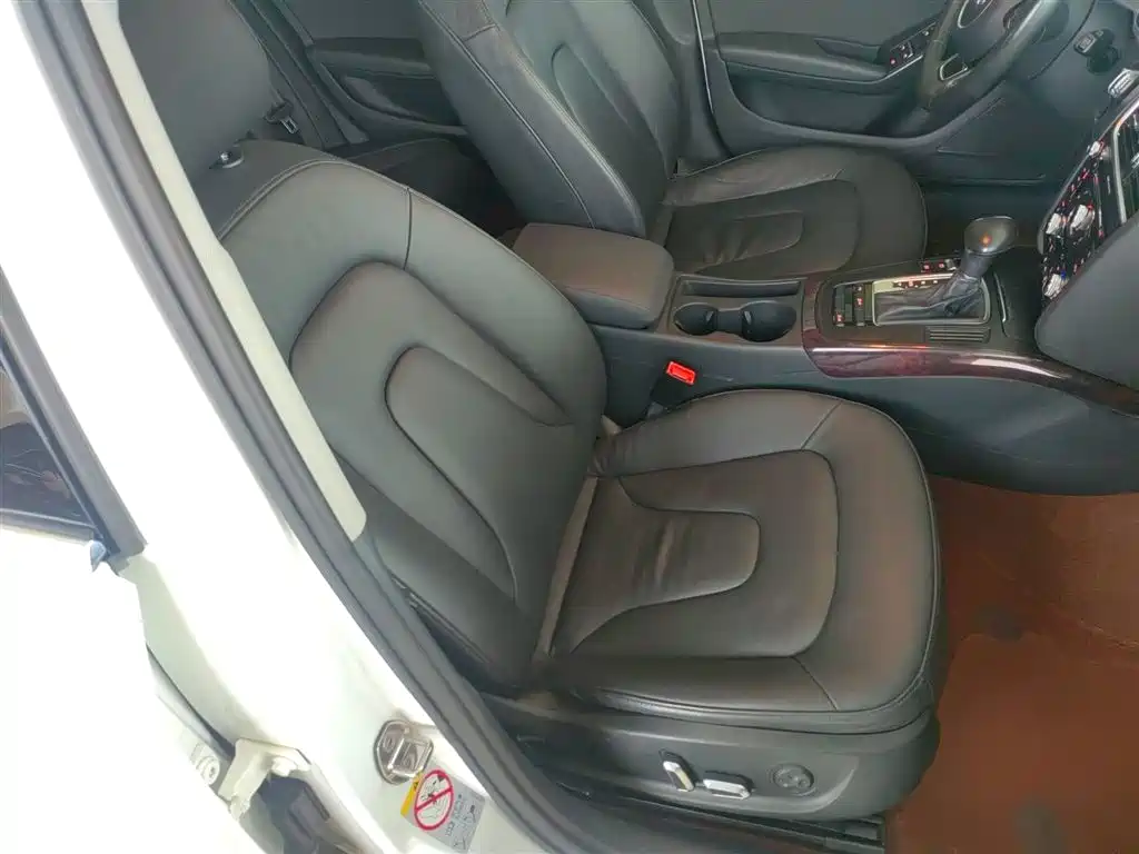 Audi A4L 2015 35 TFSI Auto Comfort фото 20