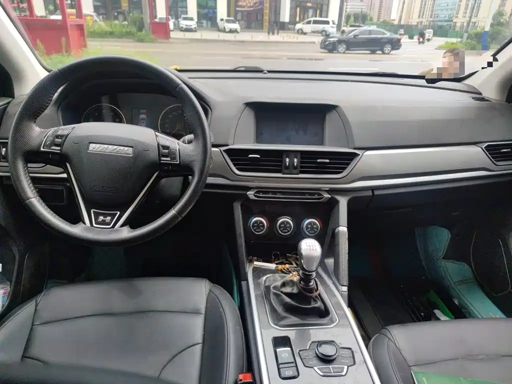 Фото 6 - Haval H6