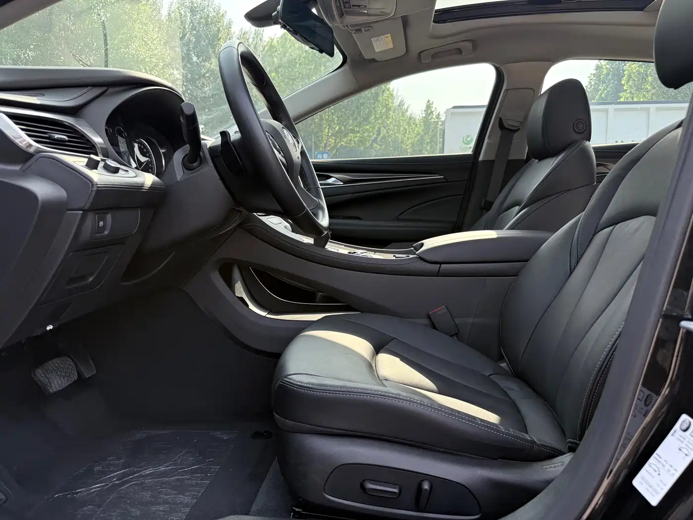 Buick LaCrosse 2022 652T Luxury фото 10