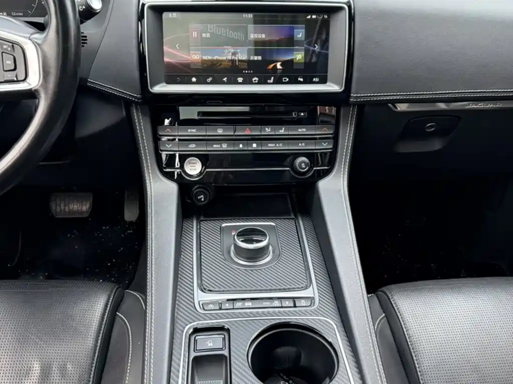 Jaguar F-PACE 2017 2016 3.0 SC 4WD R-Sport