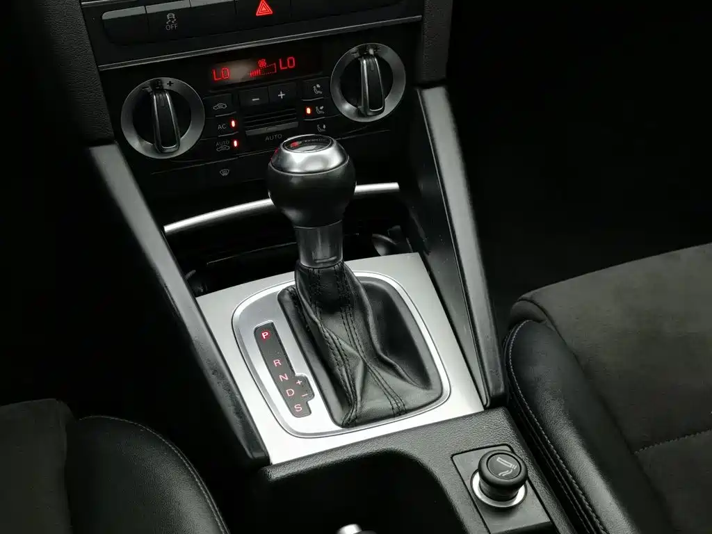 Фото 13 - Audi A3 (Import)