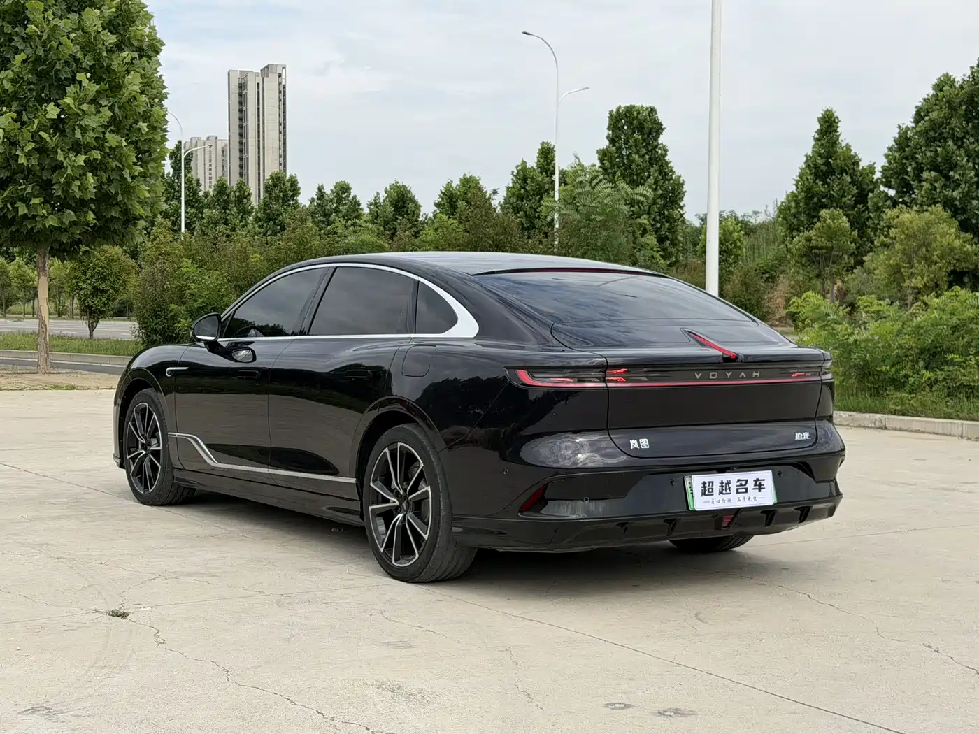 Voyah Auto VOYAH Zhuiguang 2024 PHEV AWD Ultra Long Range Flagship фото 7
