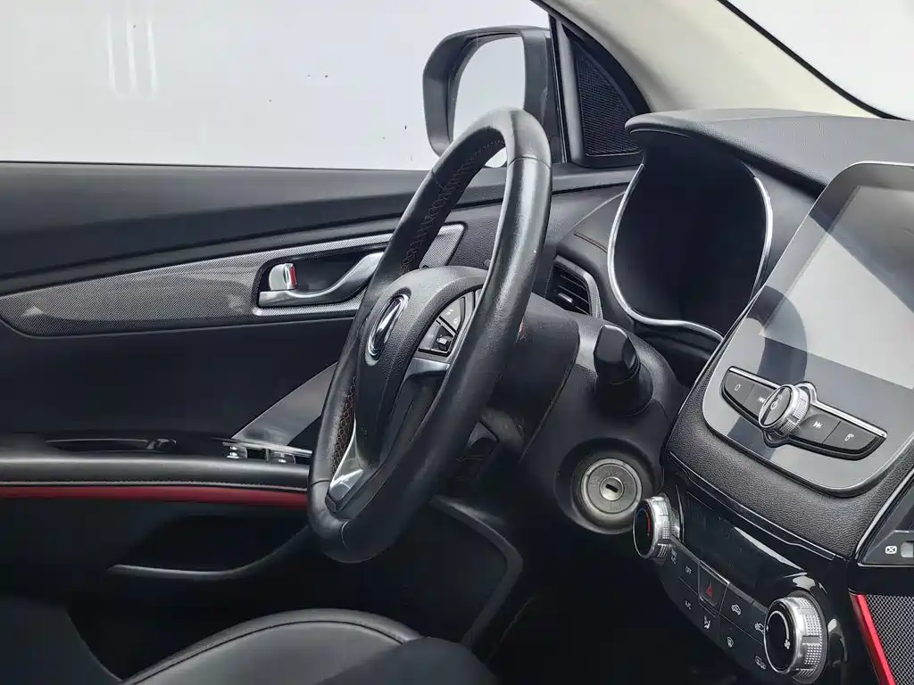 Changan CS55 2017 2017 1.5T Manual Xuanse Edition