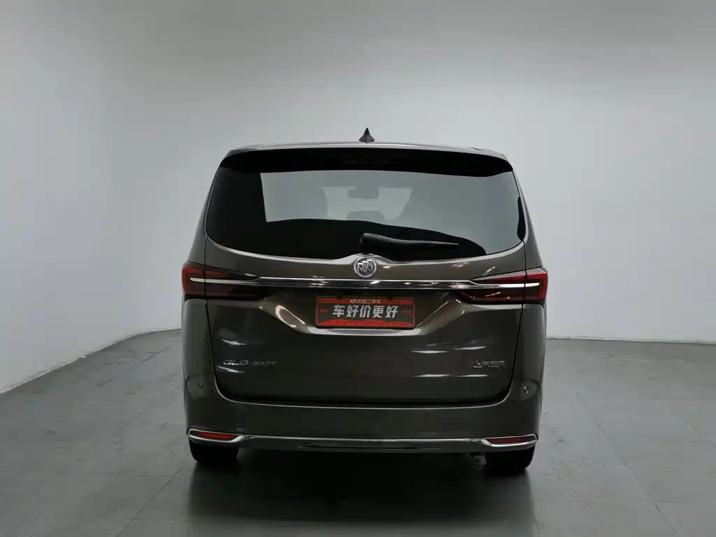 Фото 4 - Buick GL8