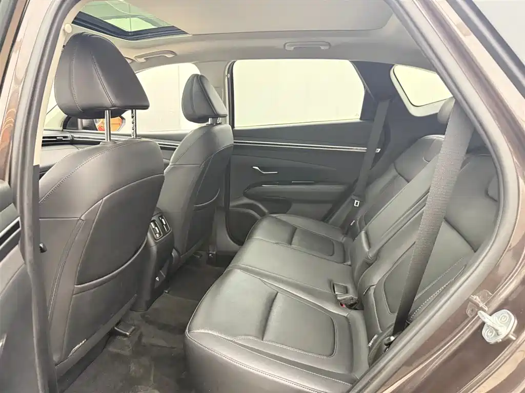 Hyundai Tucson 2022 Tucson L 1.5T DCT LUX Premium N Line фото 11