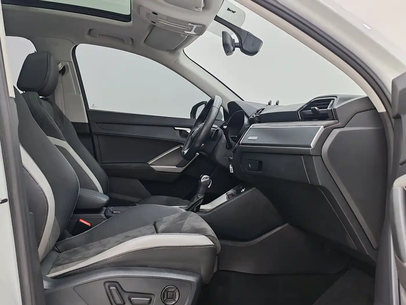 Audi Q3 2022 35 TFSI Fashion Dynamic фото 9