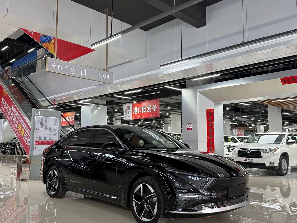 Wuling Motors Wuling Xingguang 2025 2025 Model 610km Smart Flagship