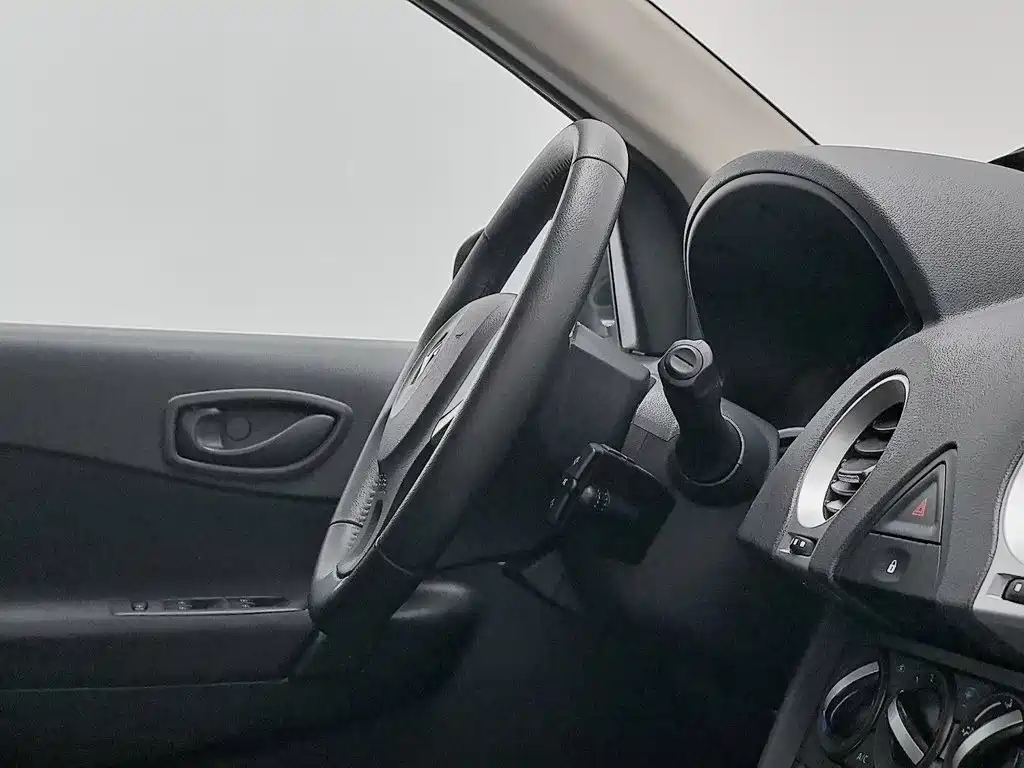 Renault Koleos (Import) 2013 2014 2.0L 2WD Smart Edition