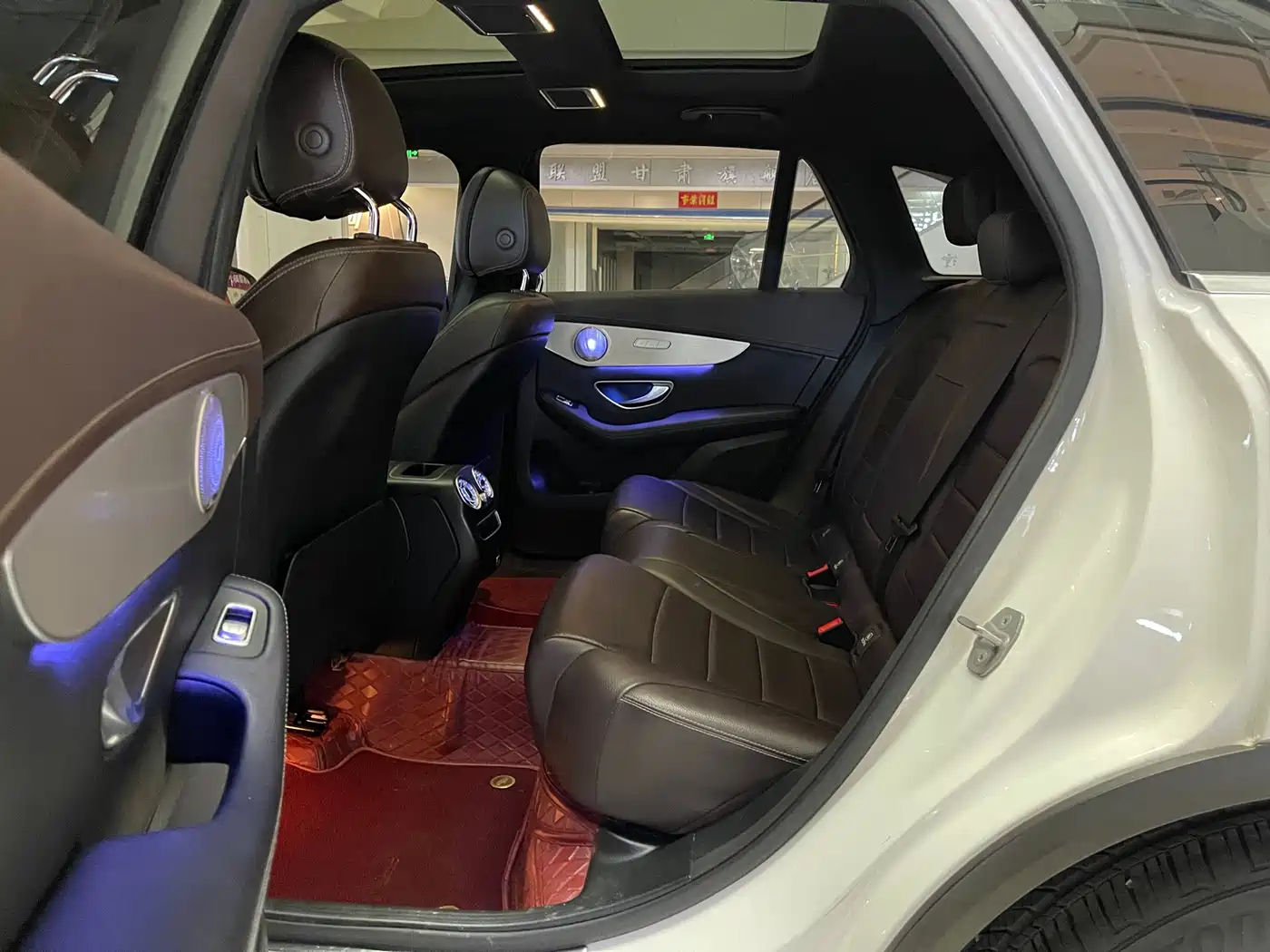 MERCEDES-BENZ GLC