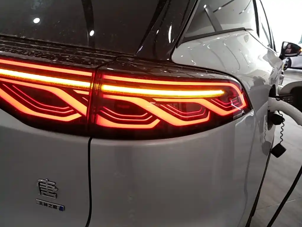BYD Tang New Energy 2025 2026 Smart Drive Edition DM-i 160KM Premium