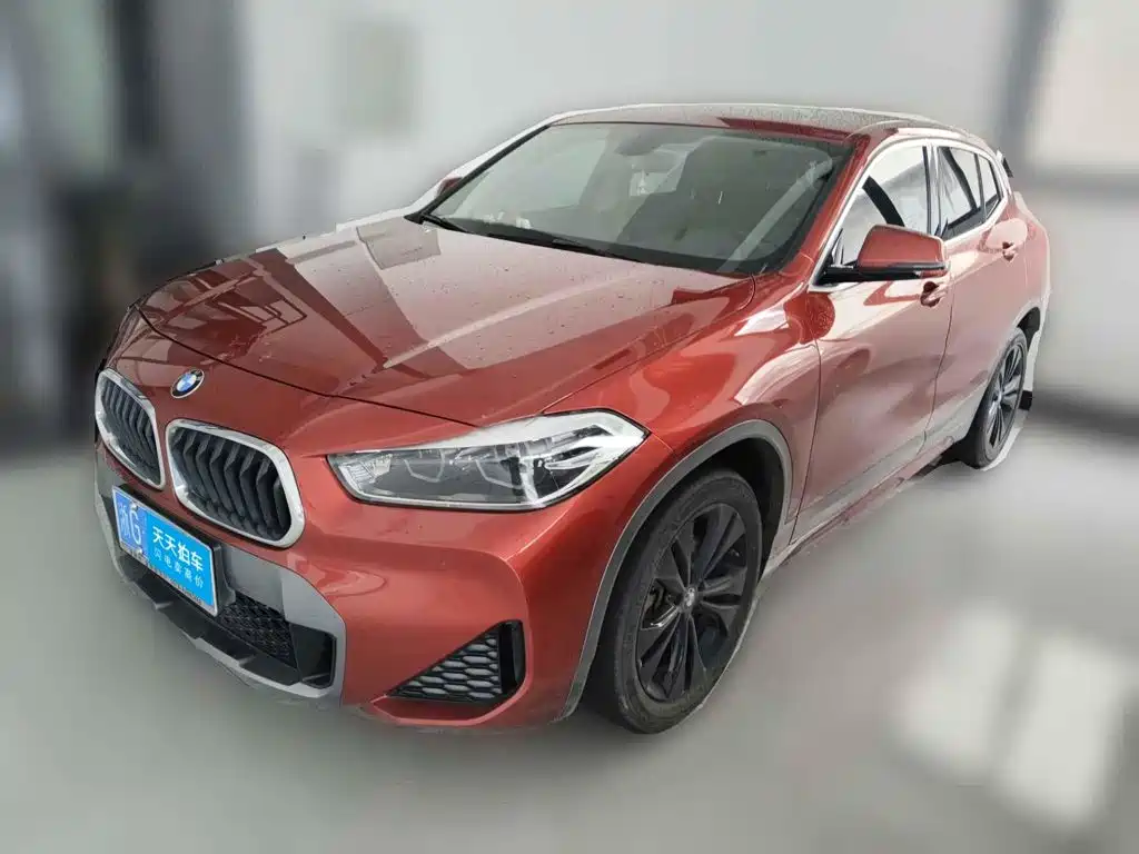 Photo 1 - BMW X2