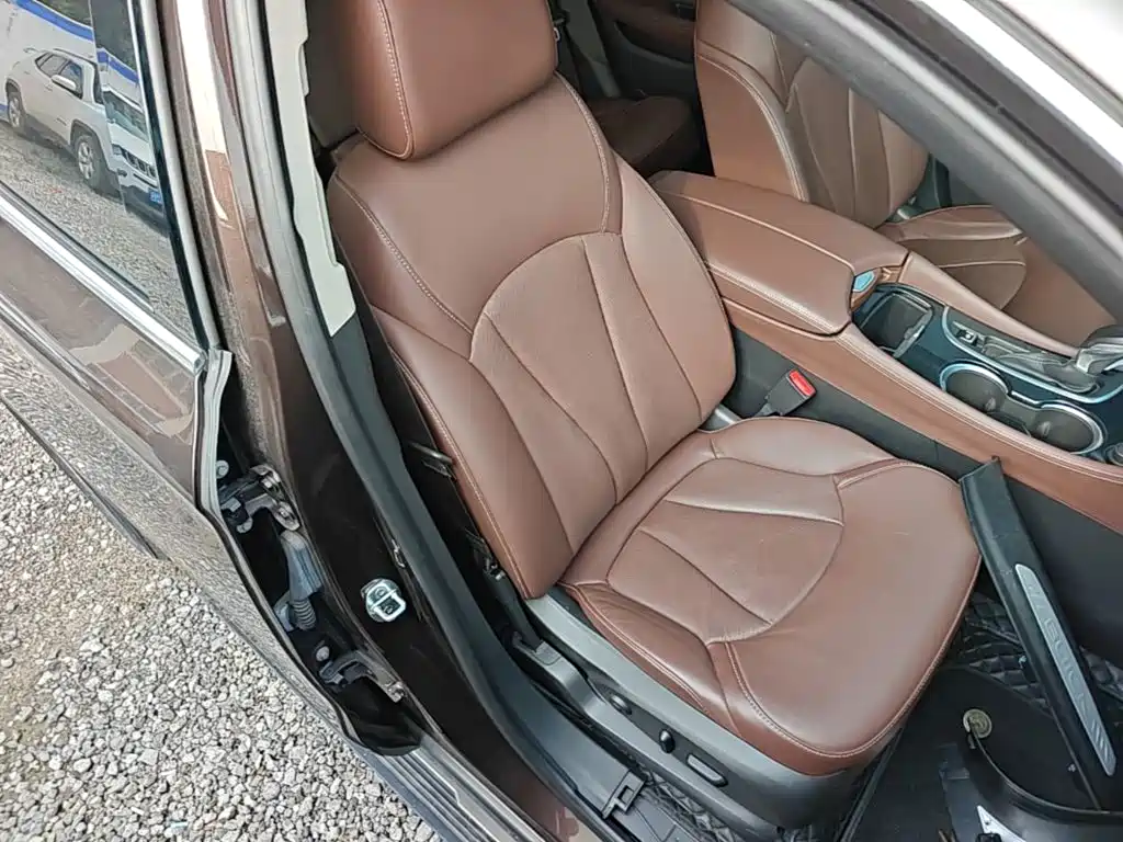 Photo 25 - Buick Envision Plus