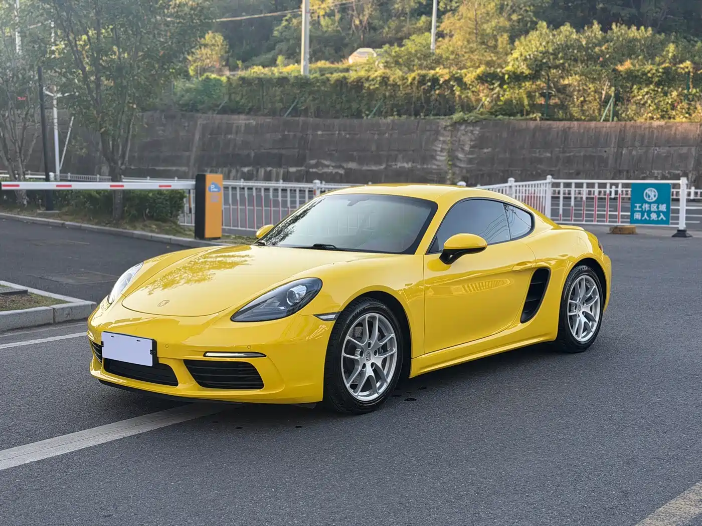 Porsche 718 2018 — пригон из Китая