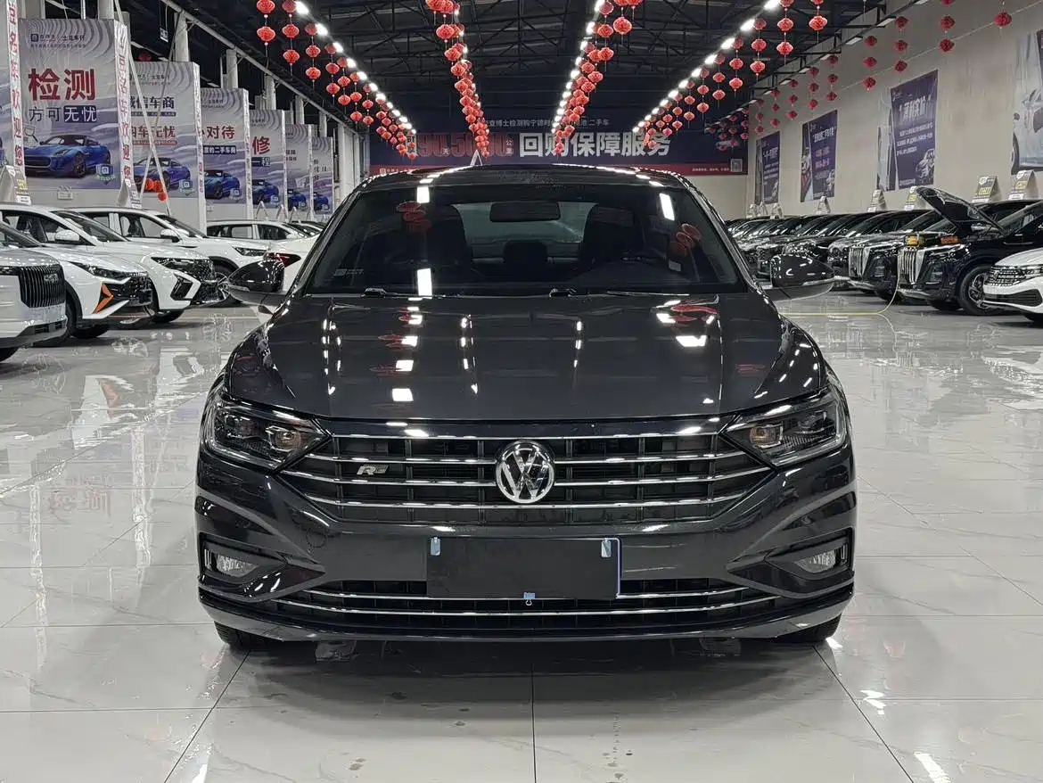 Volkswagen Sagitar 2021 200TSI DSG Surpassing Edition фото 3