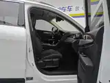 Фото 8 - Lynk & Co 01