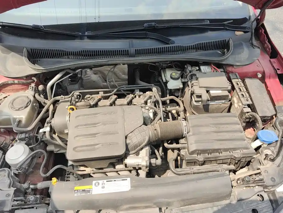 صورة 10 - Volkswagen Polo