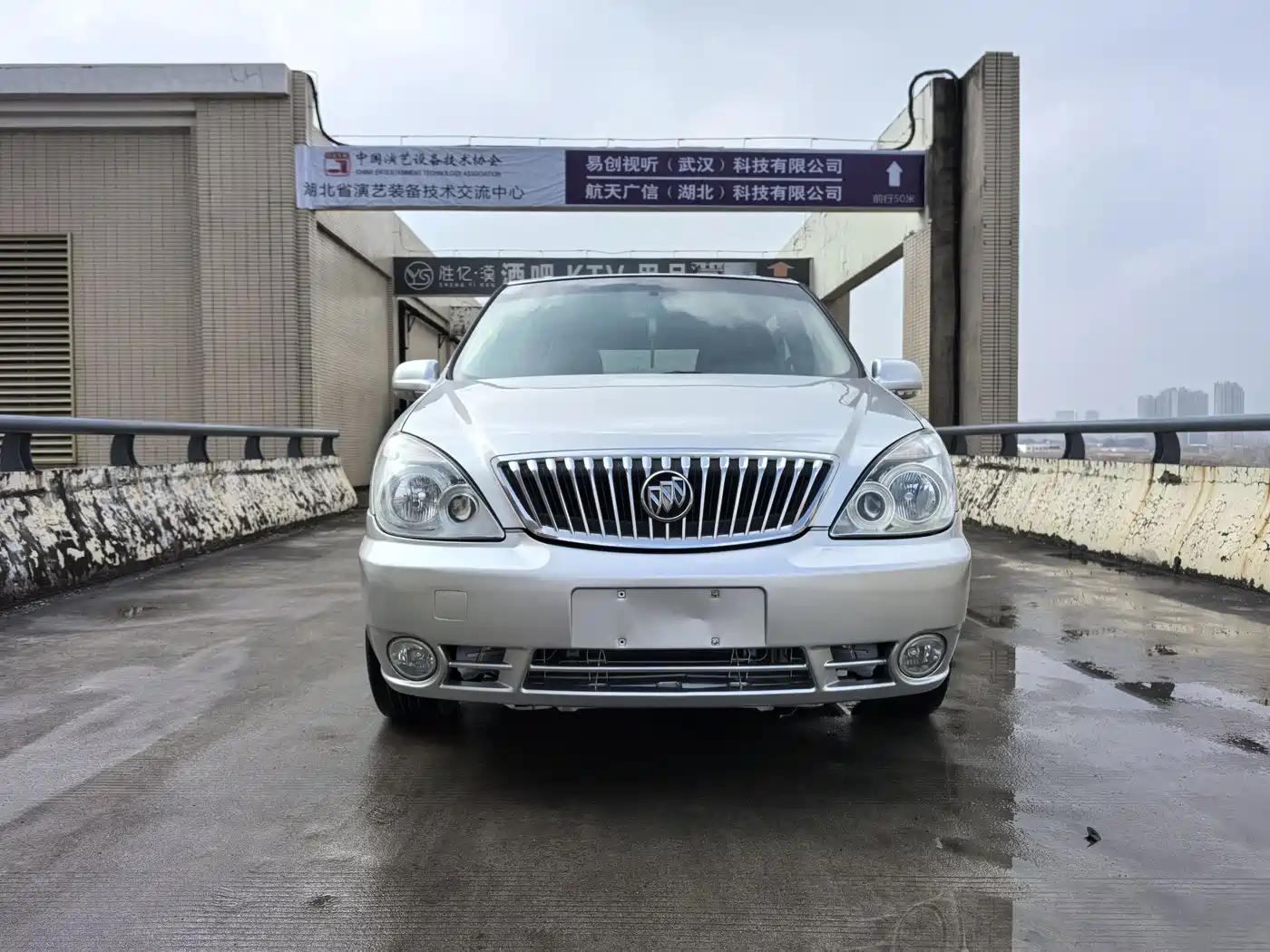 Фото 35 - Buick GL8