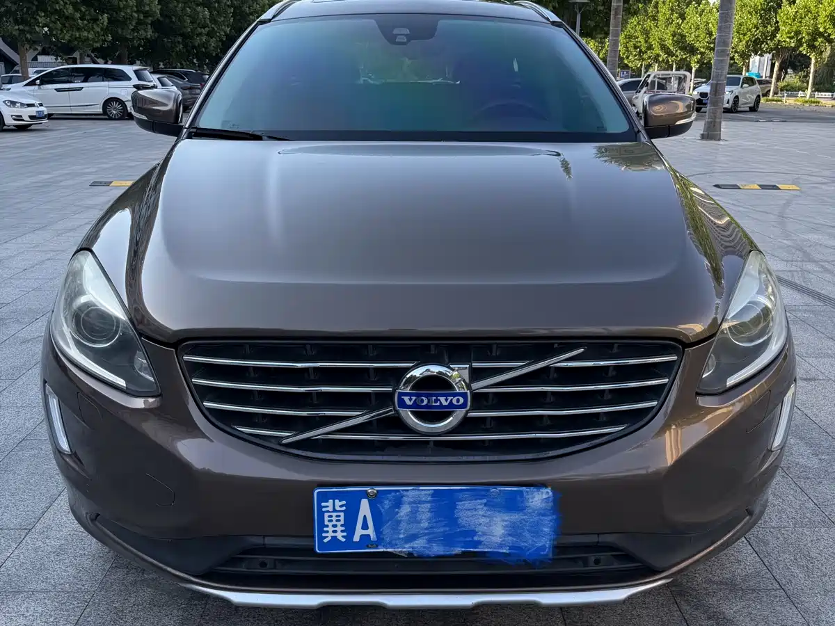 Volvo XC60 (Import) 2014 2015 T6 Momentum