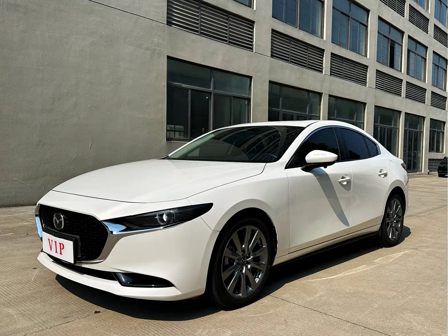 Photo 1 - Mazda Mazda 3