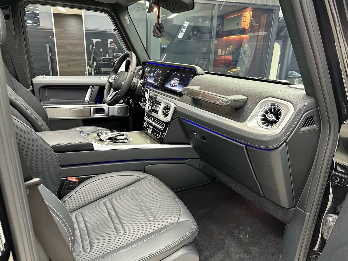 Mercedes-Benz G-Class 2022 G 500 фото 13