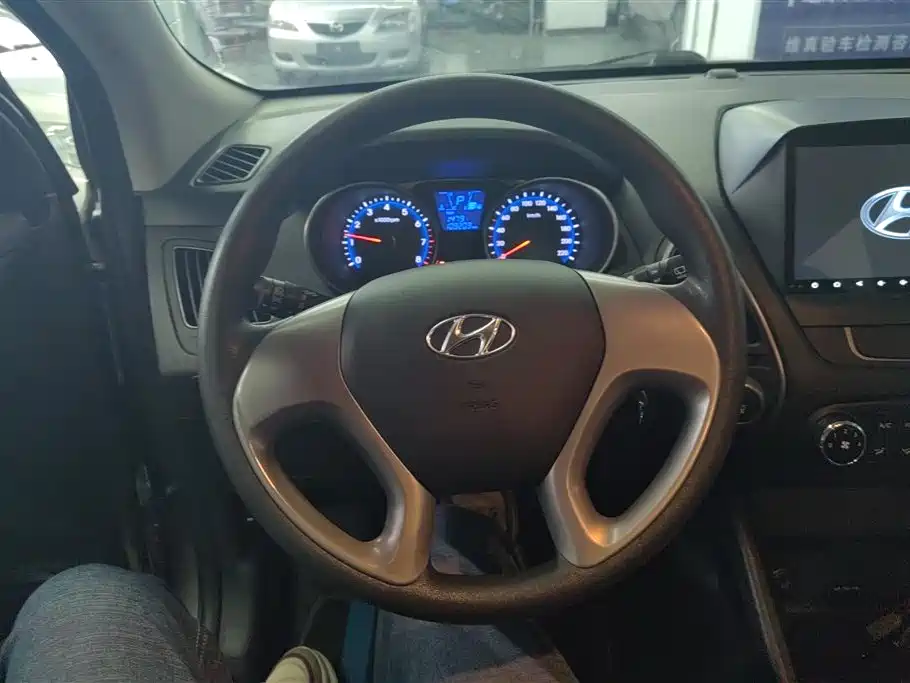 Hyundai Beijing Hyundai ix35 2015 2.0L Automatic 2WD Comfort China IV фото 15