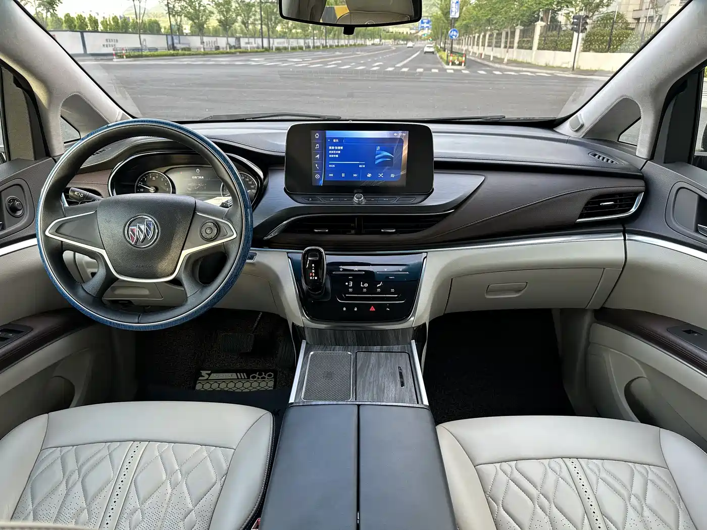 Buick GL8 2022 Land Business Class 652T Comfort фото 10