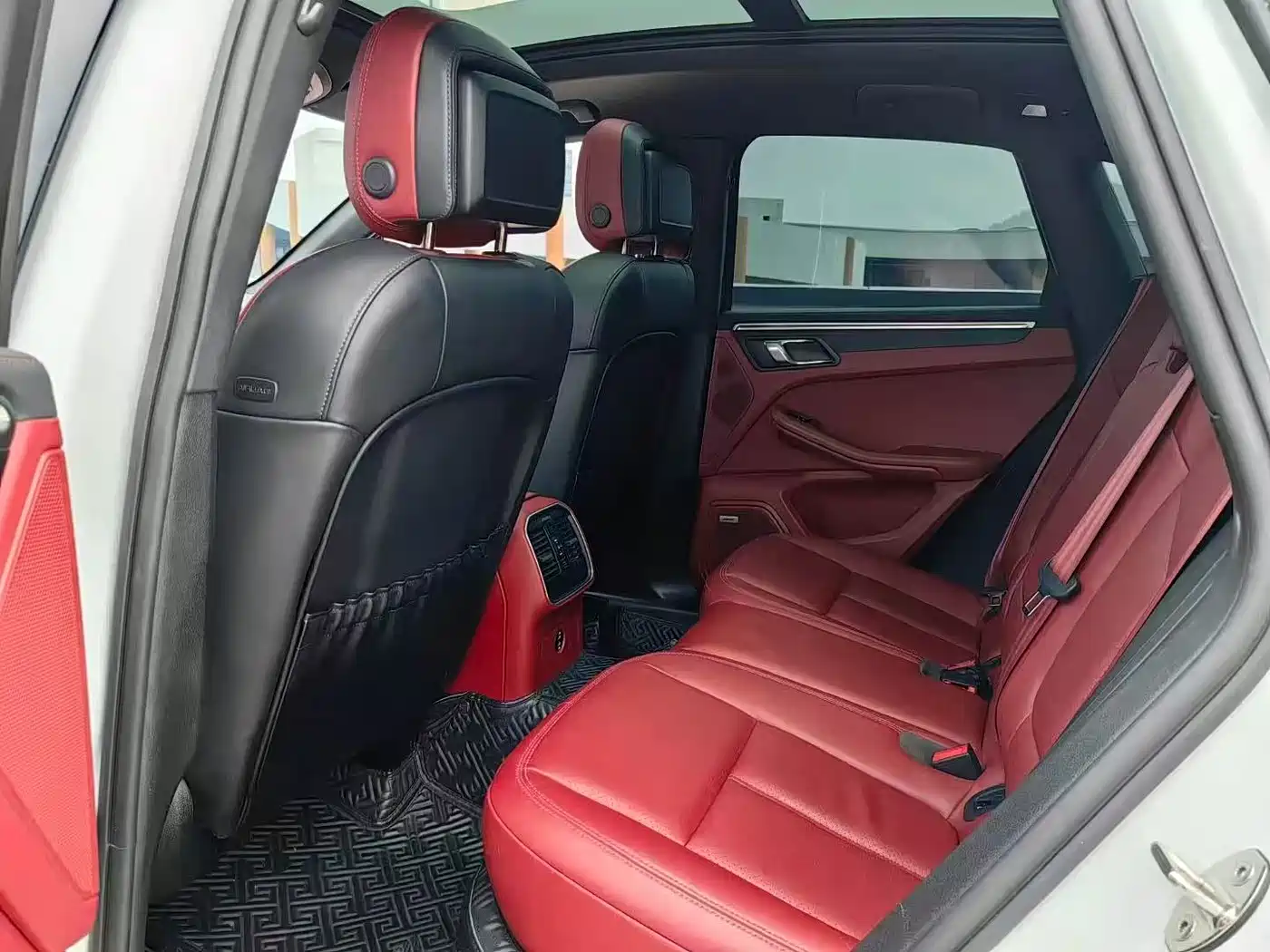 Porsche Macan 2022 Macan 2.0T фото 20