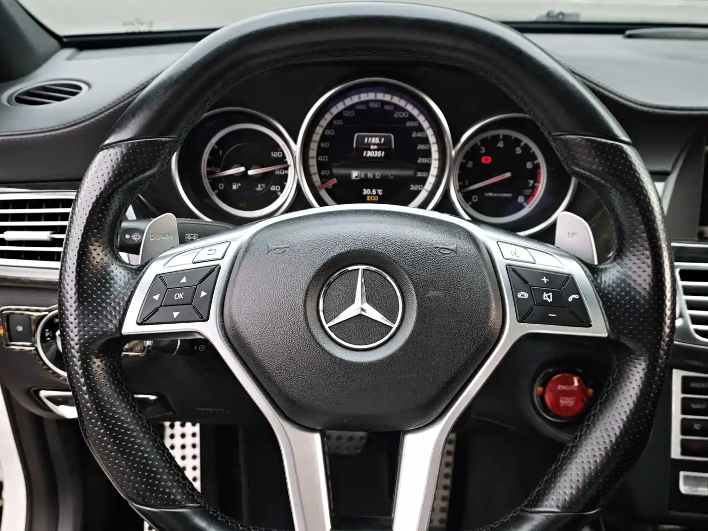 Mercedes-Benz CLS AMG 2012 AMG CLS 63 фото 10