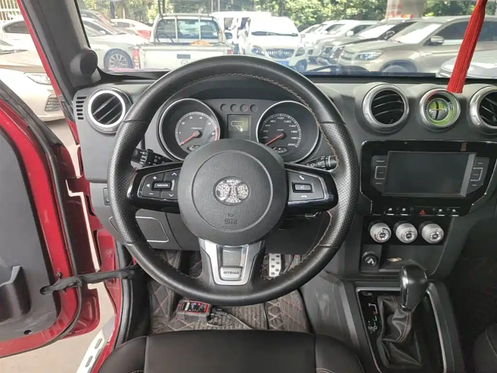 BAIC ORV Beijing Offroad BJ40 2016 Model 40L 2.3T Automatic 4WD Exclusive фото 11