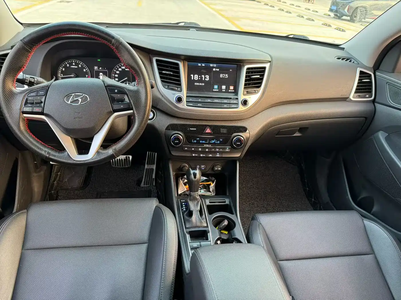 Hyundai Tucson 2015 1.6T Dual Clutch 2WD Smart фото 8
