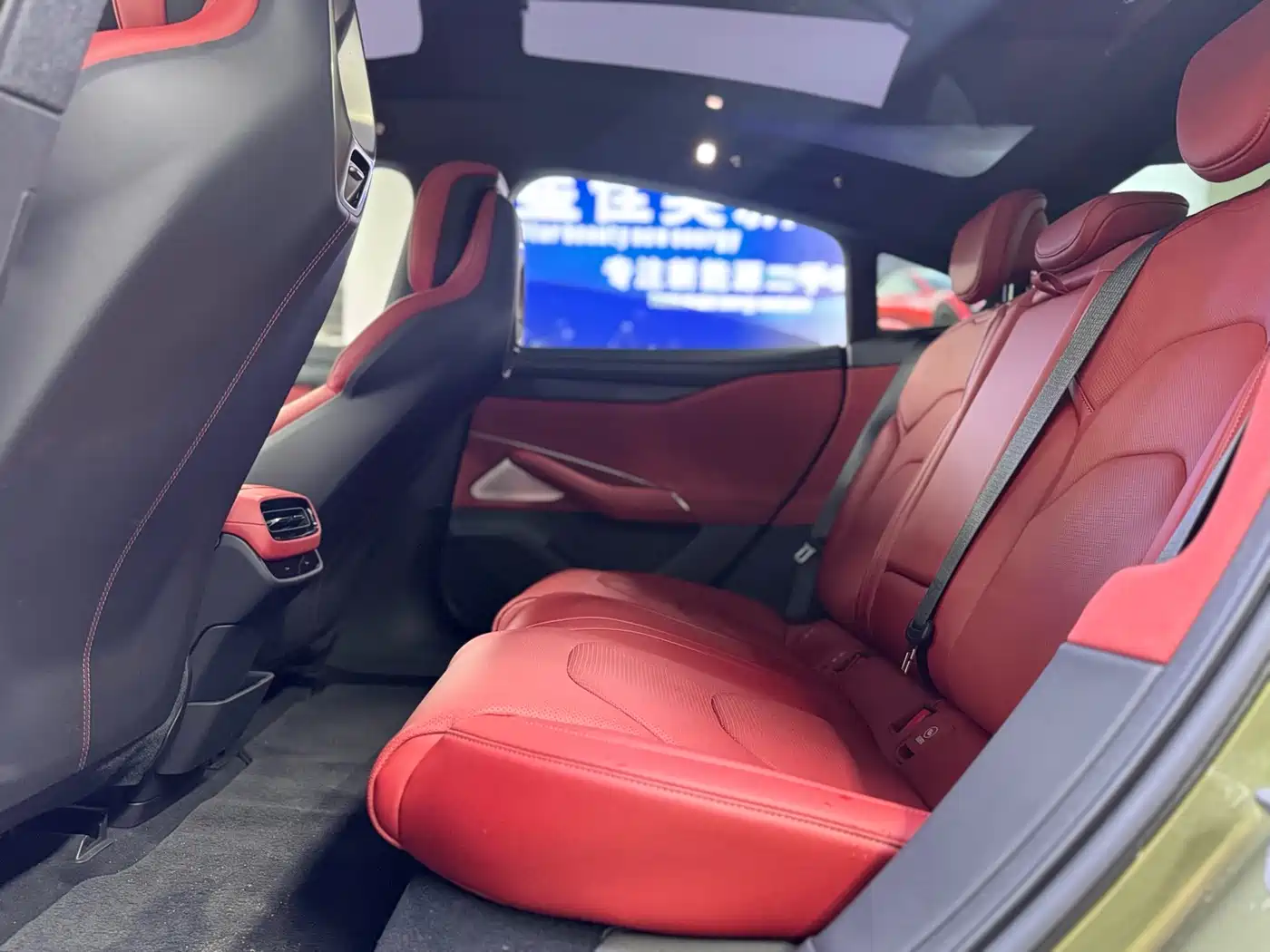 XIAOMI CAR XIAOMI SU7