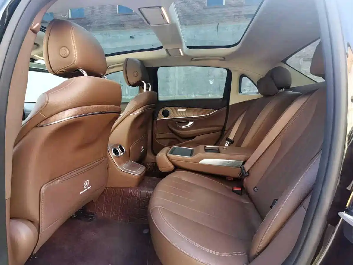 Mercedes-Benz E-Class 2023 E 300 L Fashion фото 12