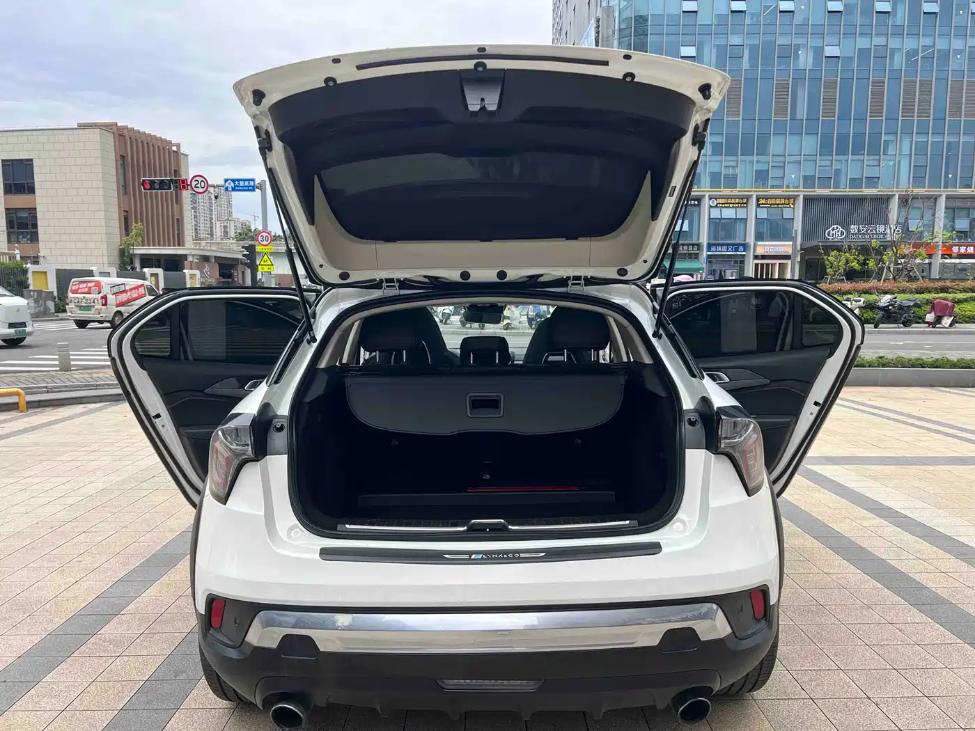 Lynk & Co 02 2018 2018 2.0T DCT AWD Pro Edition China V