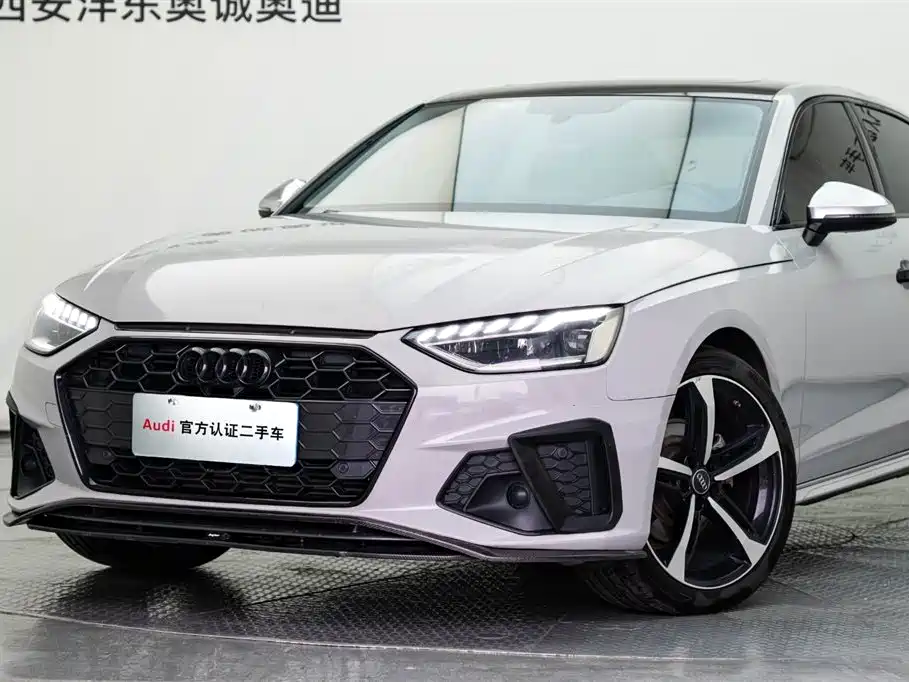Фото 18 - Audi A4L