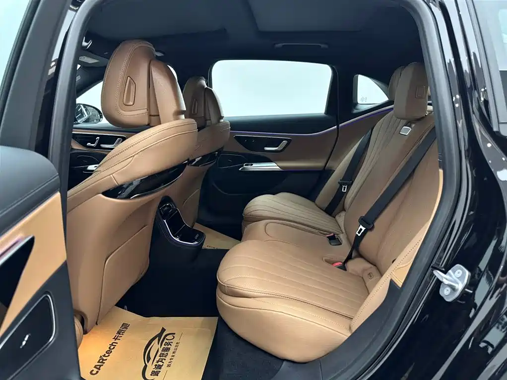 Mercedes-Benz E-Class 2025 E 260 L фото 9