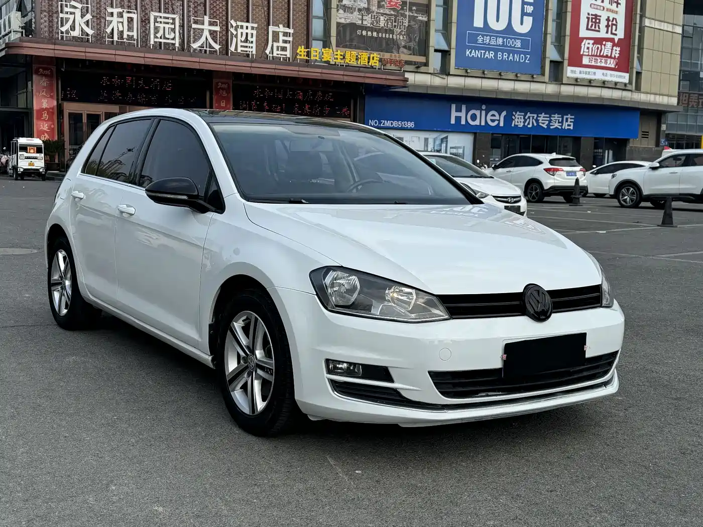 Volkswagen Golf 2016 1.6L Automatic Comfort фото 6