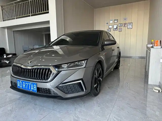 Škoda Octavia 2021 PRO TSI280 DSG Premium Edition