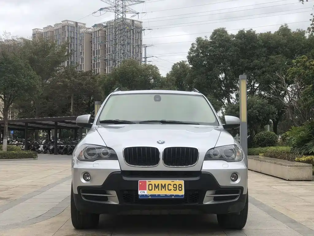 Photo 2 - BMW X5 (Import)