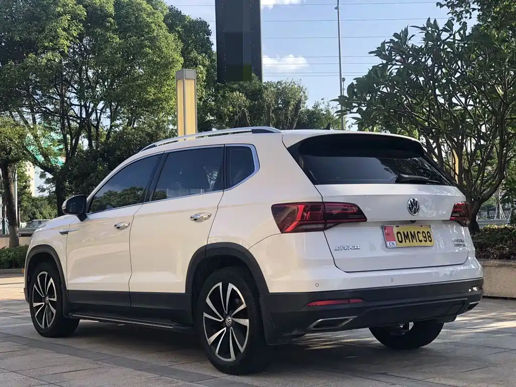 صورة 5 - Volkswagen Tharu
