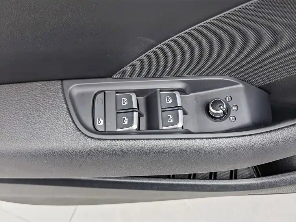 Audi Q3 2013 2013 35 TFSI quattro Technology