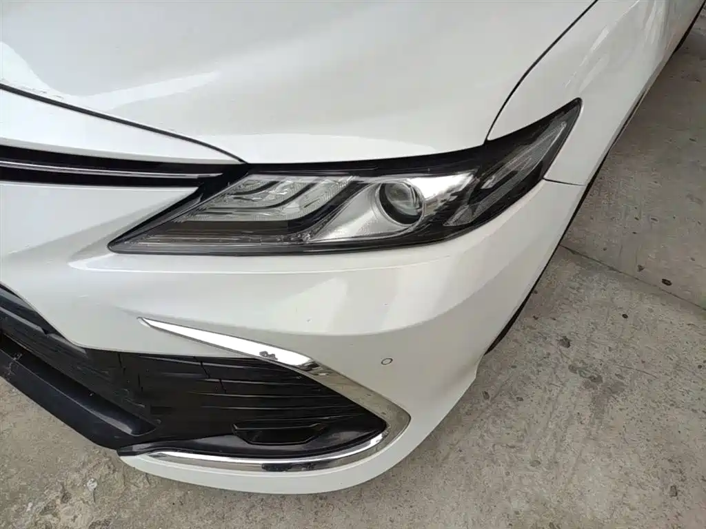 Toyota Camry 2021 2.5G Luxury Edition фото 24