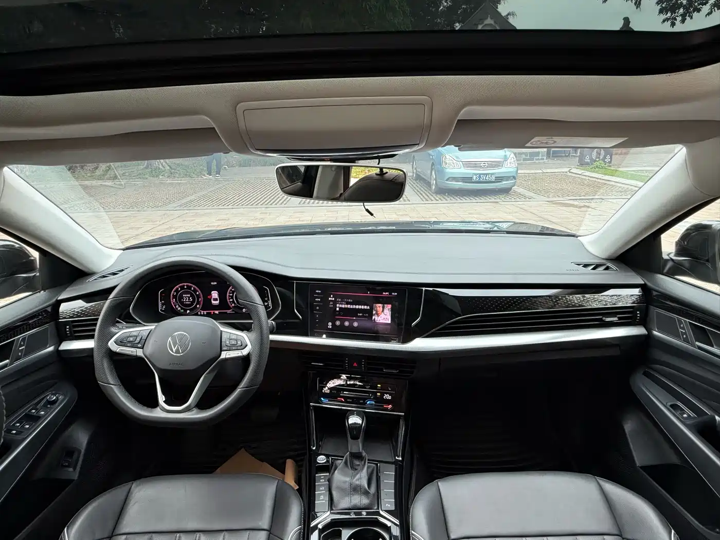 Volkswagen Passat 2022 330TSI Elite Edition фото 5