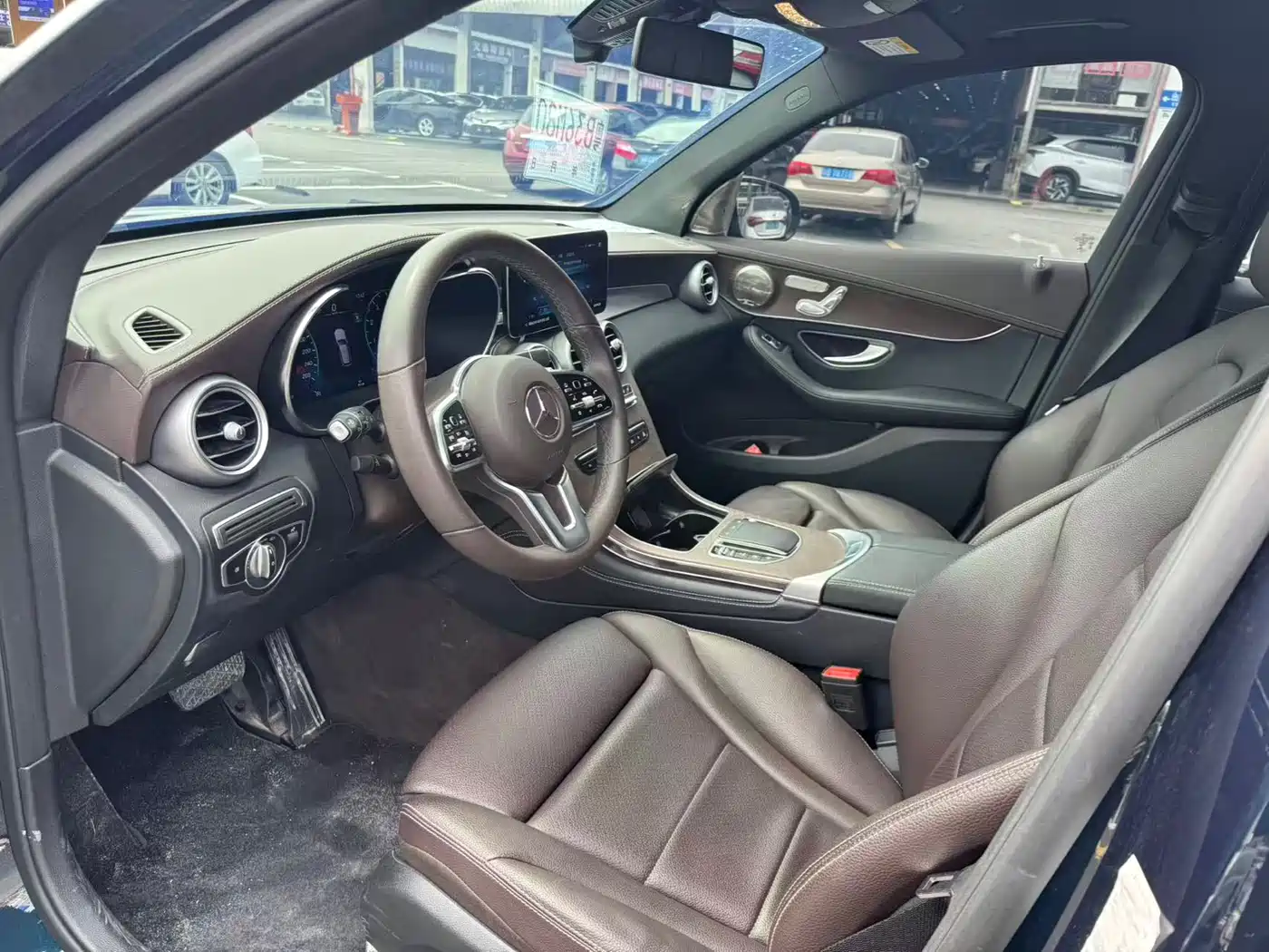 Mercedes-Benz GLC 2022 Facelift GLC 260 L 4MATIC Dynamic фото 5